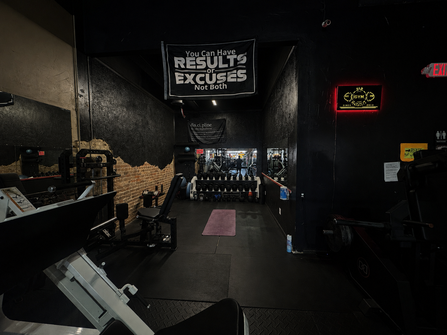 Selectorized machine training area