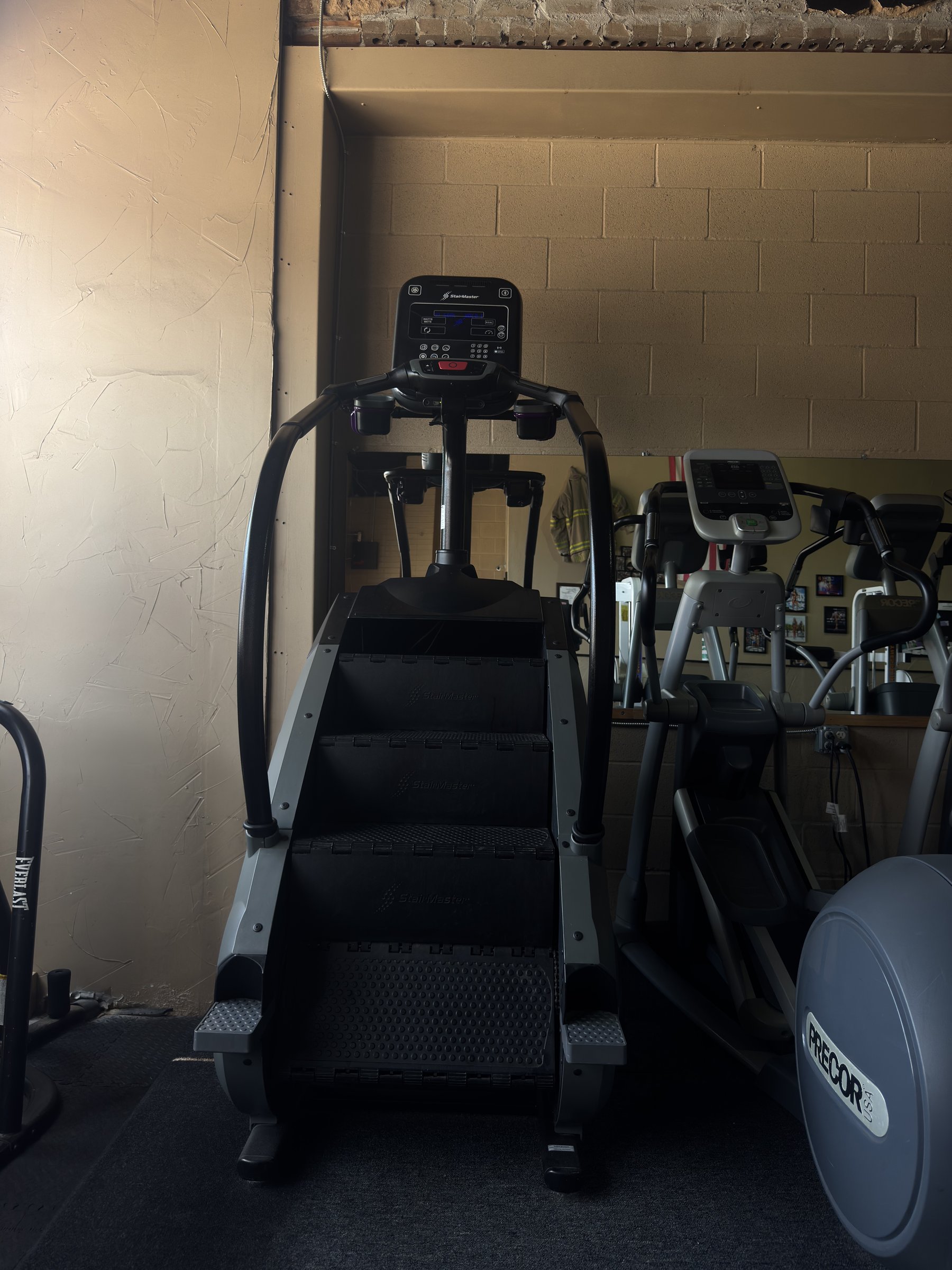 Stair master and elliptical